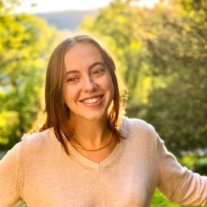 Meet your Posher, Briana